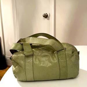 M0851 leather shoulder bag